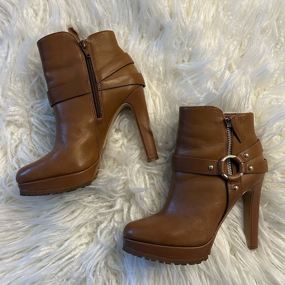 Beautiful Tan Booties By Giani Bini. Great condition minor scratches.